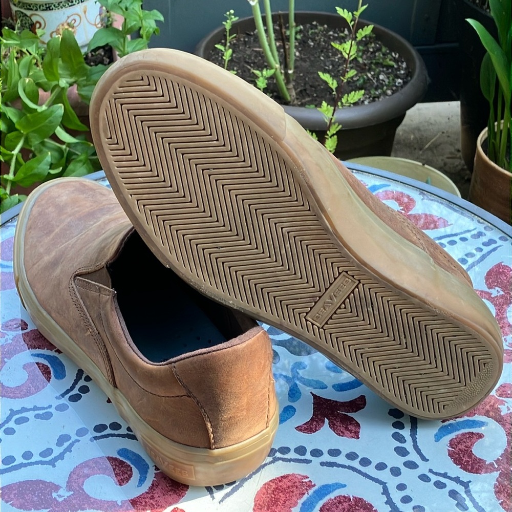 SeaVees Men's Brown Slip-On Shoes - Picture 5 of 7